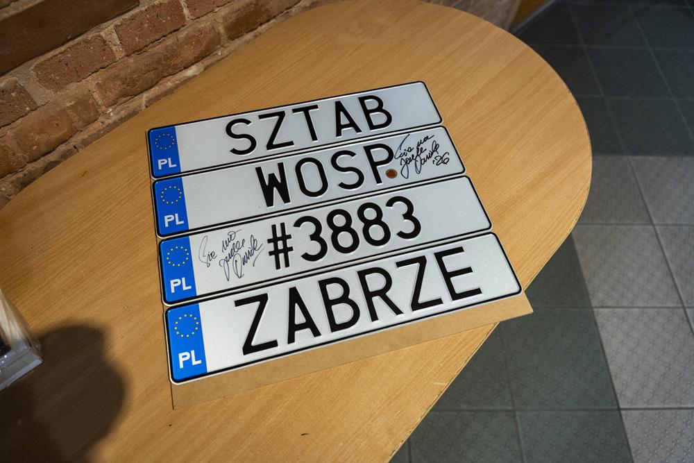 WOSP-Sztab-III-LO-identyfikator-Zabrze-2026-fot.-Pawel-JaNic-Janicki-019-scaled