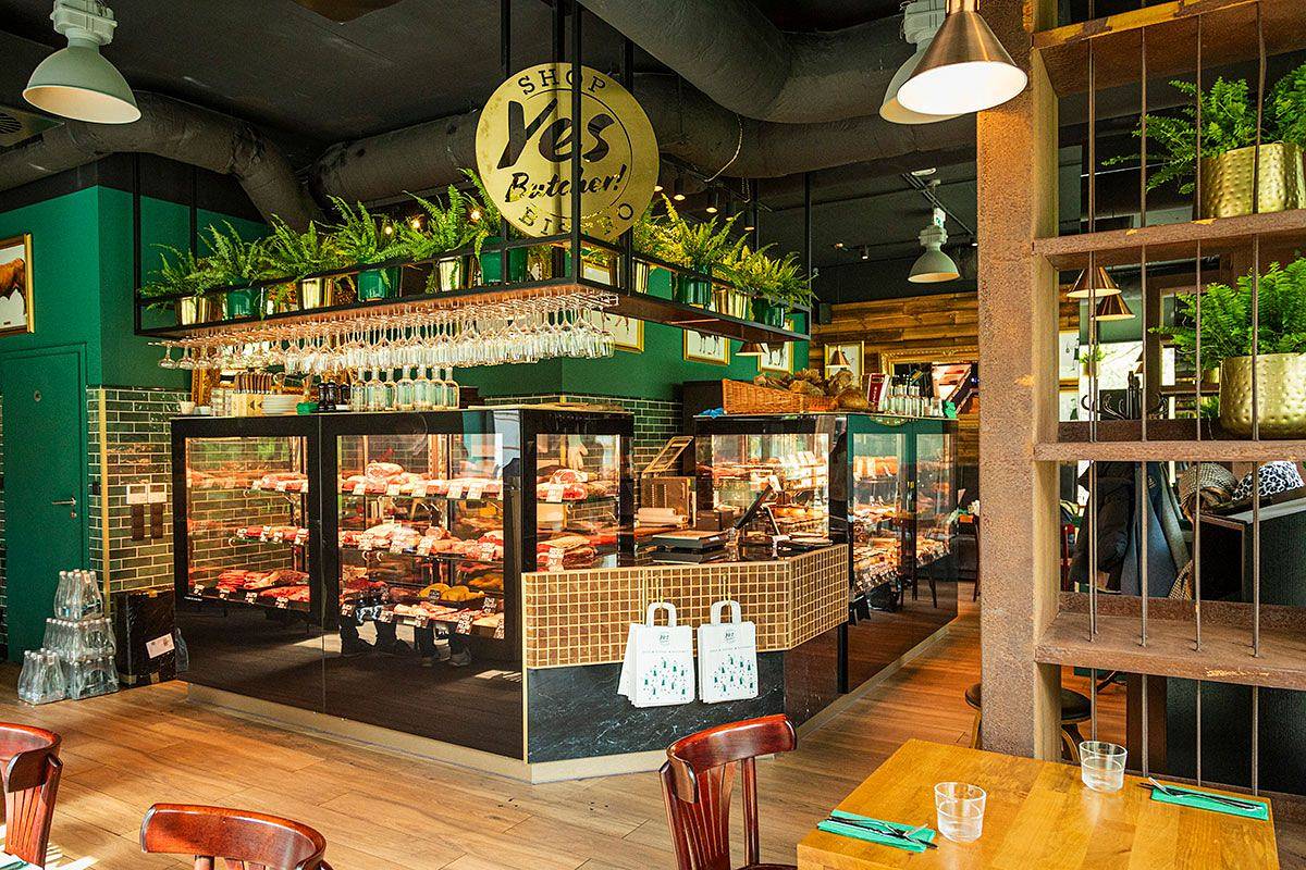 Dry aging w praktyce: dlaczego szafy do sezonowania wołowiny stają się standardem w gastronomii premium