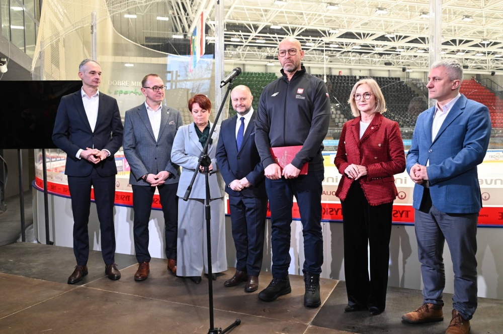 Dofinansowanie dla Rudy Śląskiej: Ponad 482 tys. zł na modernizację lodowiska na Burloch Areny