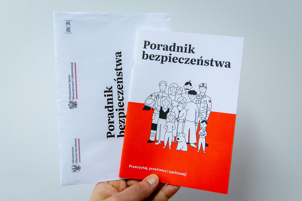 Rządowy „Poradnik bezpieczeństwa” trafił do mieszkańców Tychów – sprawdź, co zawiera