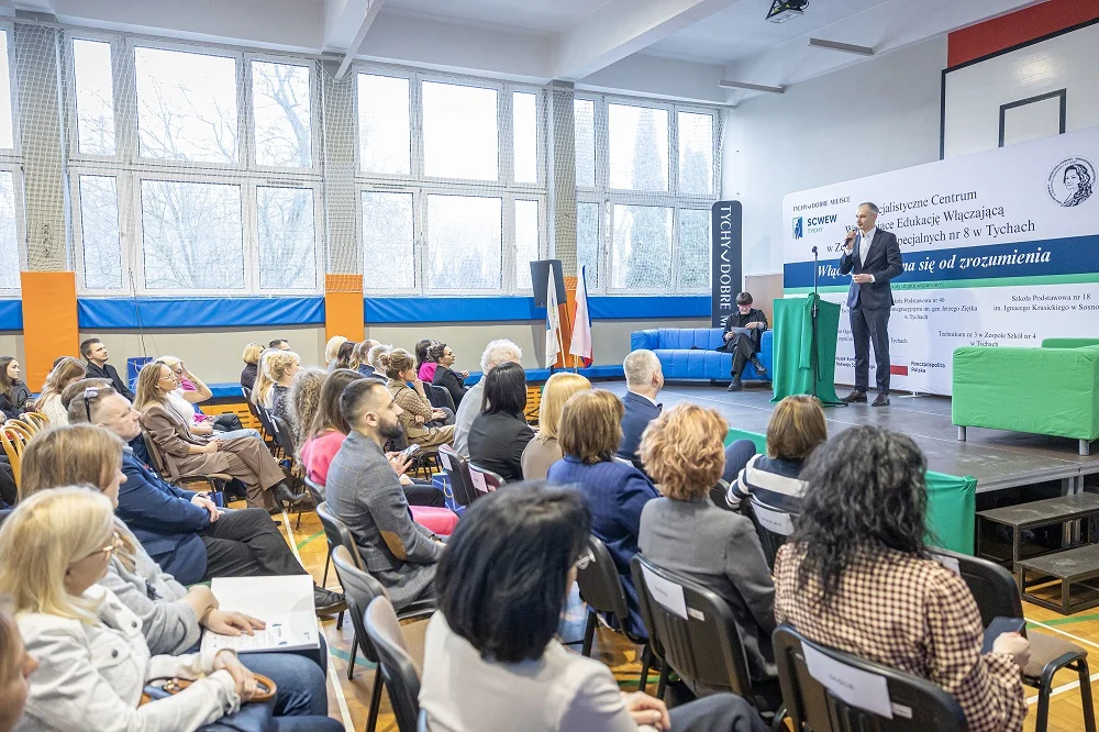 Edukacja włączająca w Tychach: Konferencja o dostępnych szkołach i wsparciu dla uczniów