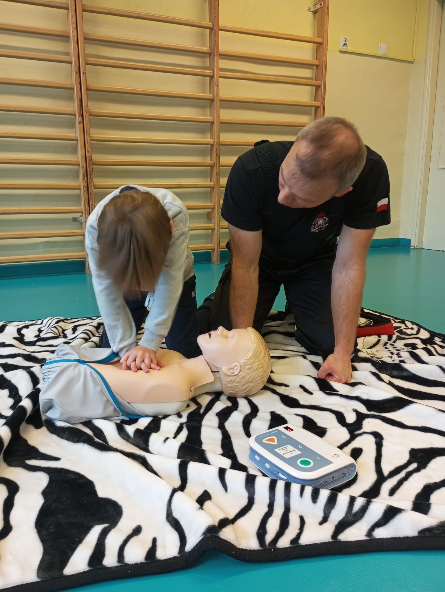 Bezpieczne ferie 2026 w Żorach. Strażacy uczyli dzieci pierwszej pomocy / fot. KM PSP Żory