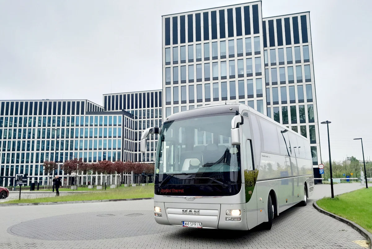 Wynajem autokarów i minibusów Zabrze – Sprint Travel