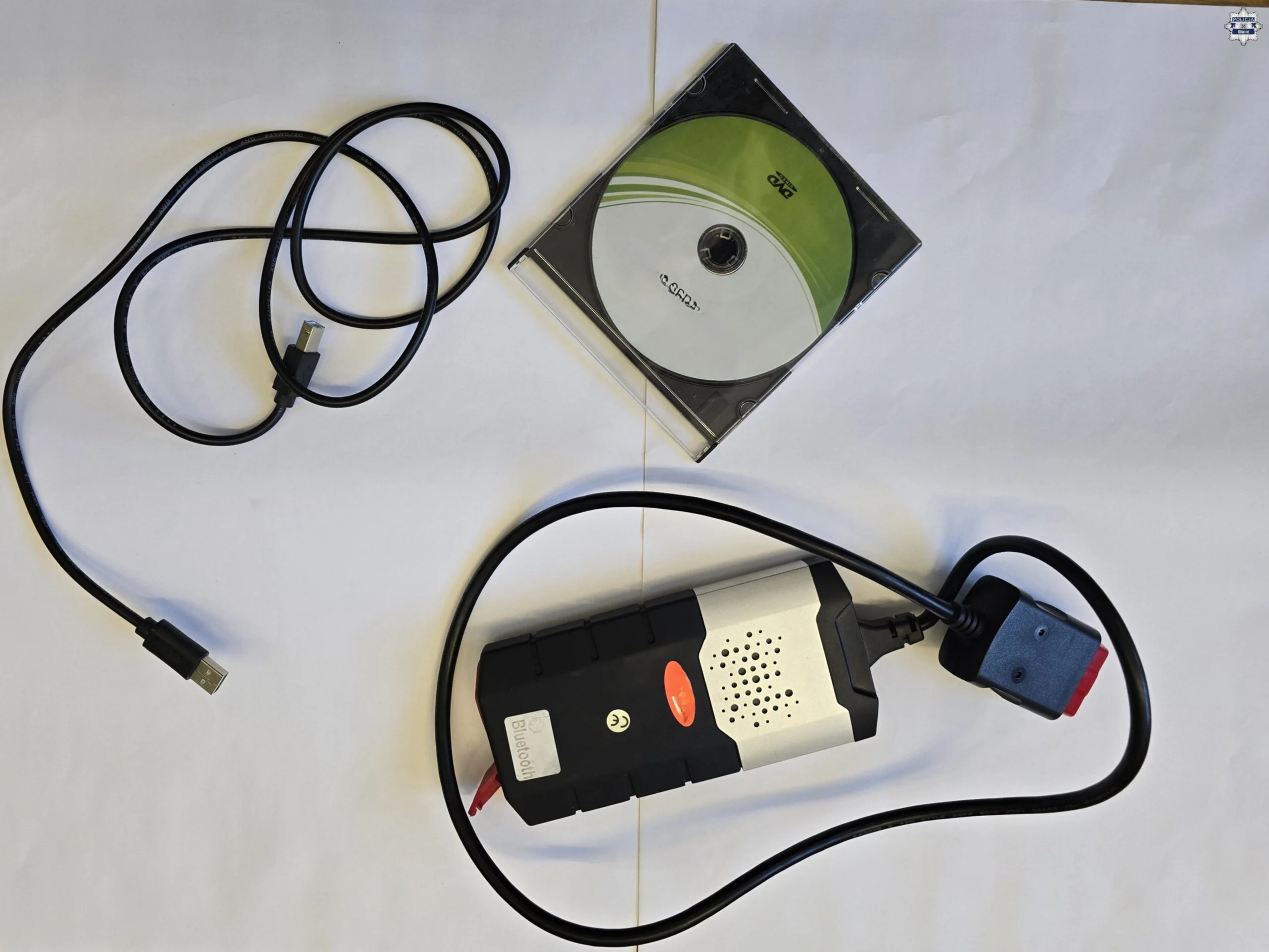 Nielegalny tester diagnostyczny sprzedawany za 100 zł. Policja wykryła oszustwo na portalu ogłoszeniowym