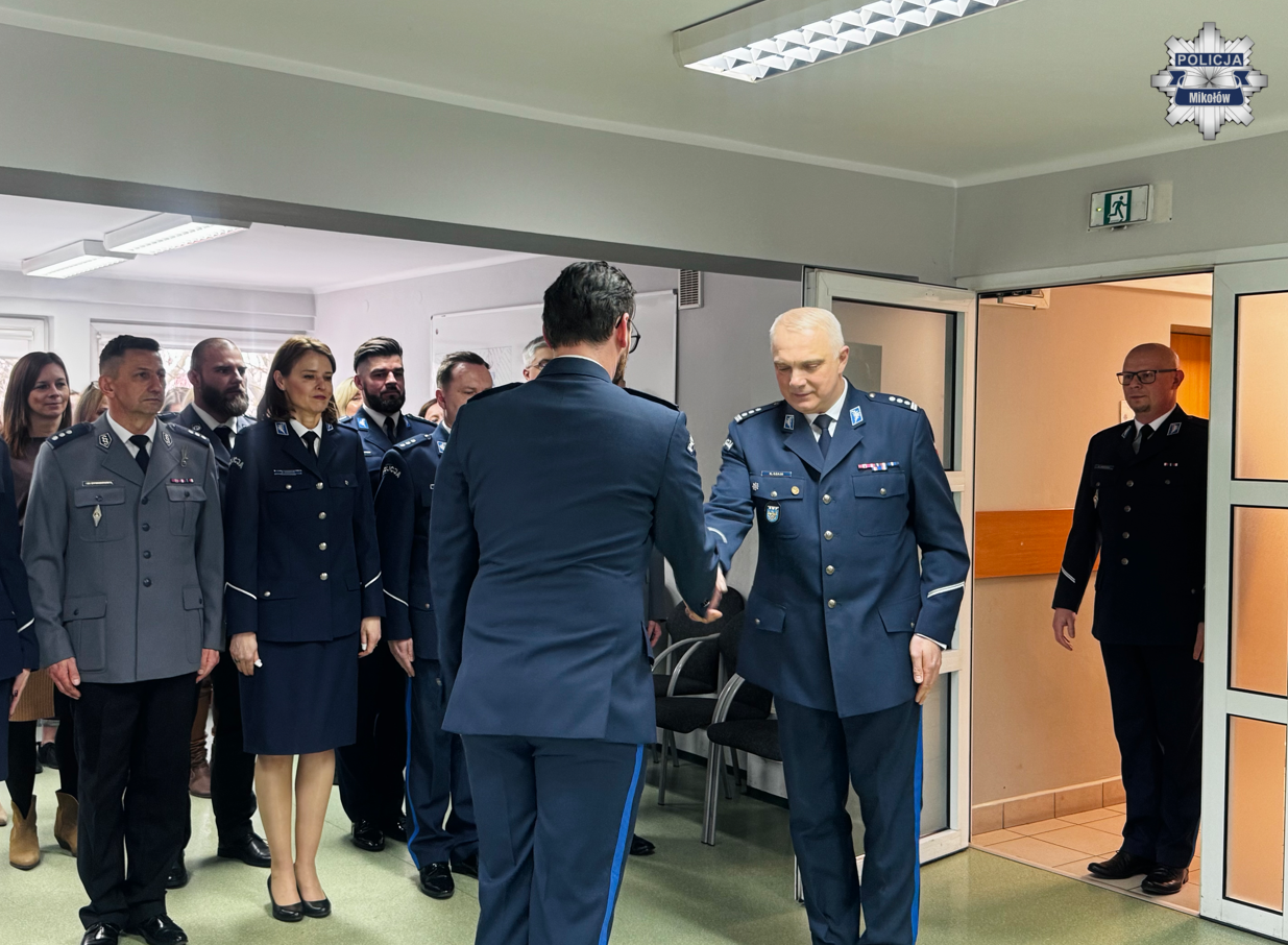 Zmiany kadrowe w KPP Mikołów. Naczelnik Prewencji odchodzi na emeryturę