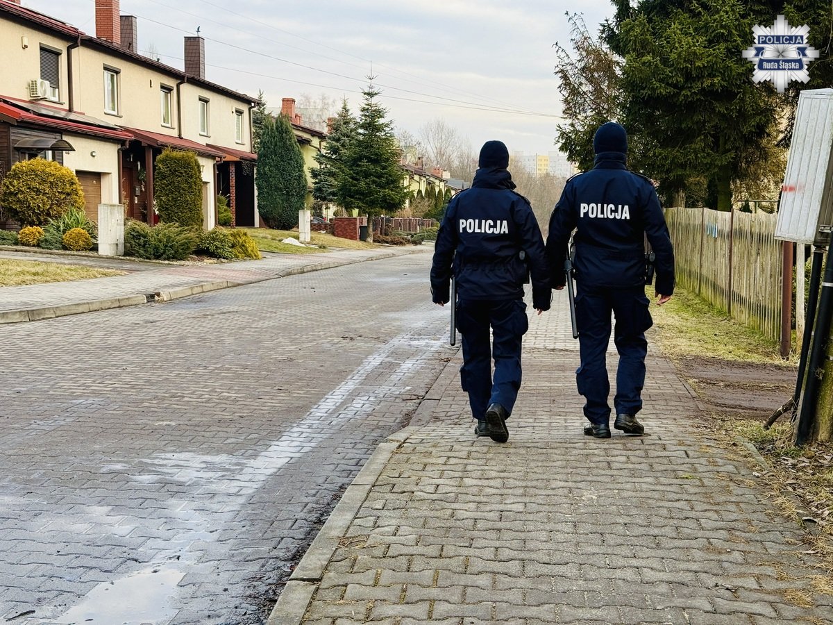 Słuchacze Szkoły Policji patrolowali Rudę Śląską. Praktyka w terenie
