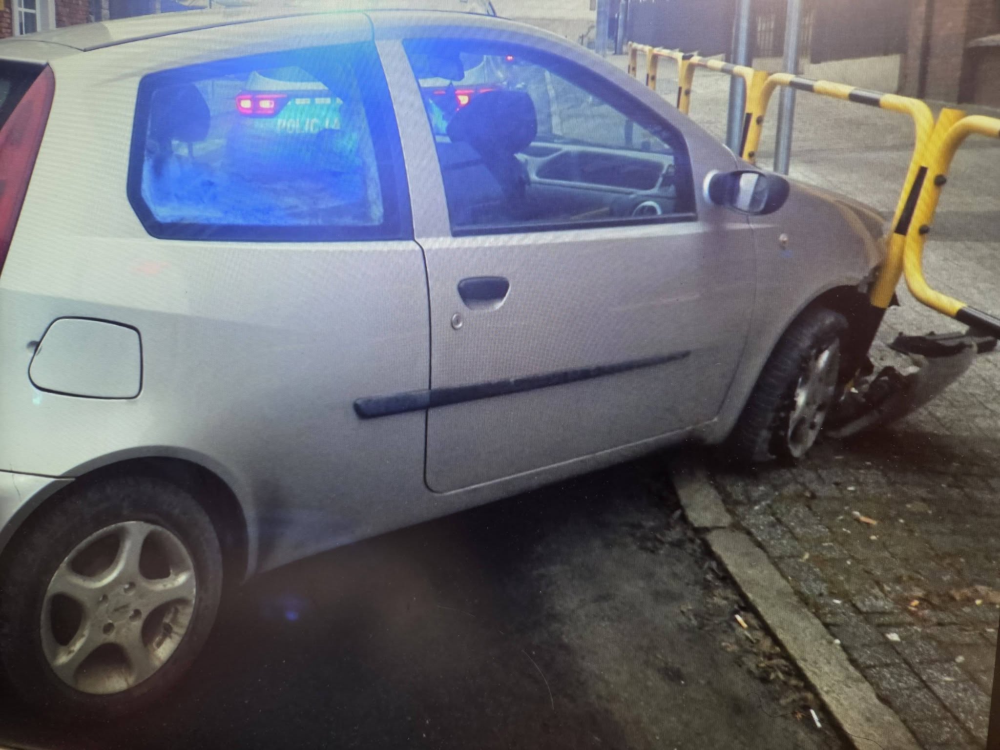 Poszukiwany nietrzeźwy kierowca bez uprawnień spowodował kolizję / fot. KPP Mikołów