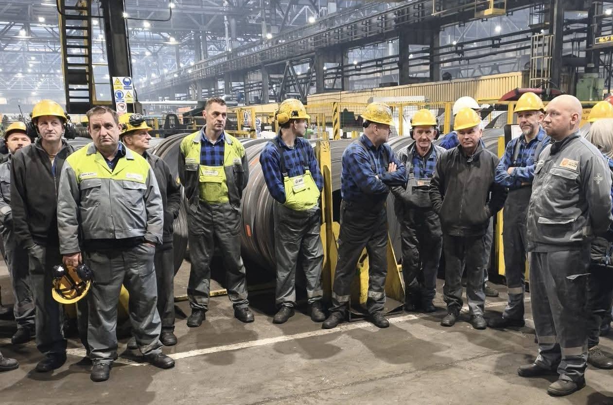 Spór o podwyżki w Hucie Pokój Profile: Zerwanie rozmów i napięta sytuacja negocjacyjna