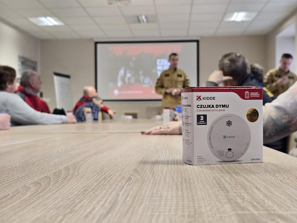 „Czujka na straży Twojego bezpieczeństwa” – spotkanie strażaków z mieszkańcami Piekar Śląskich