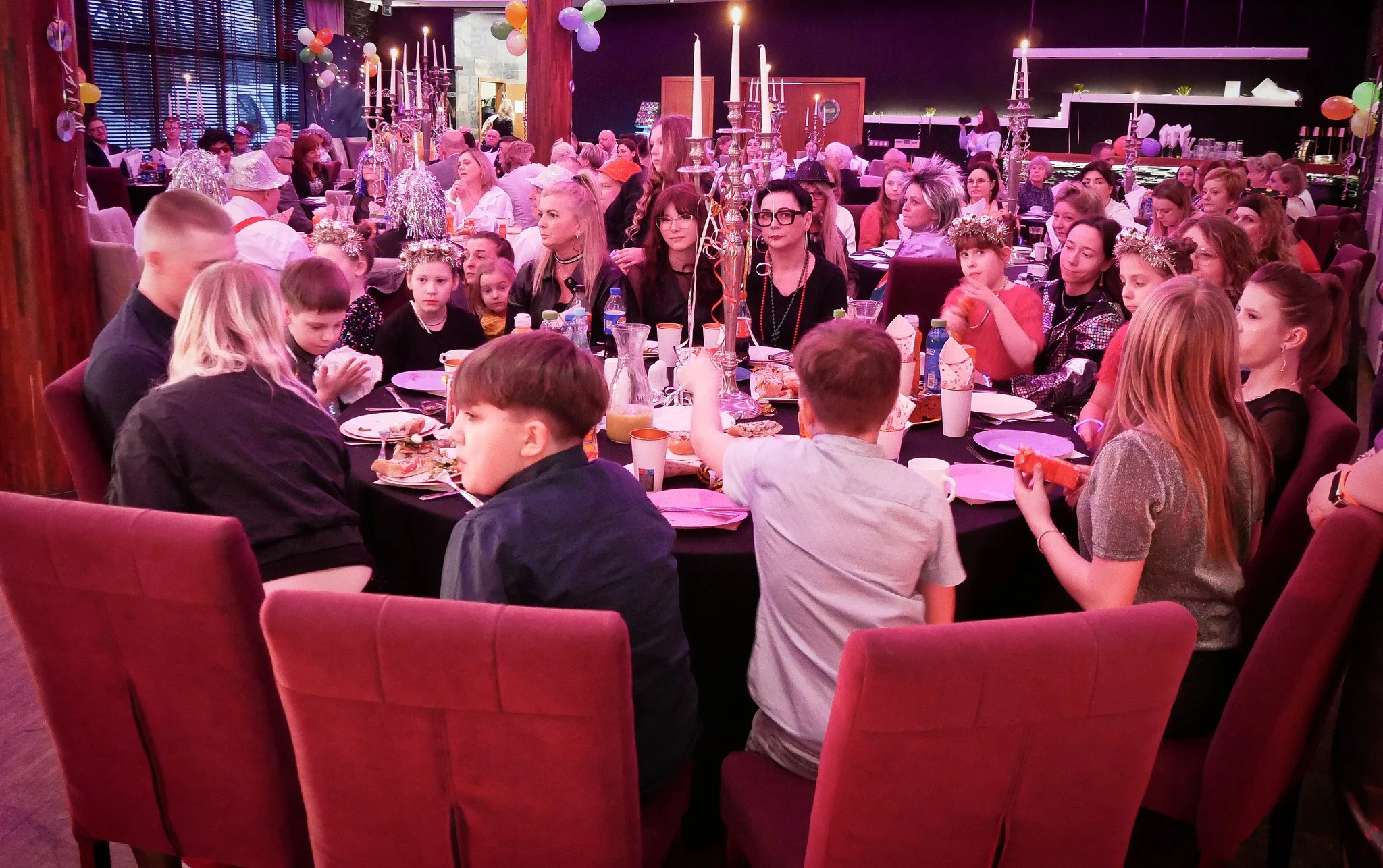 „Disco ponad wszystko” – Bal Karnawałowy Domu Dziecka w Łaziskach Górnych / fot. Aktualności Powiatu Mikołowskiego FB