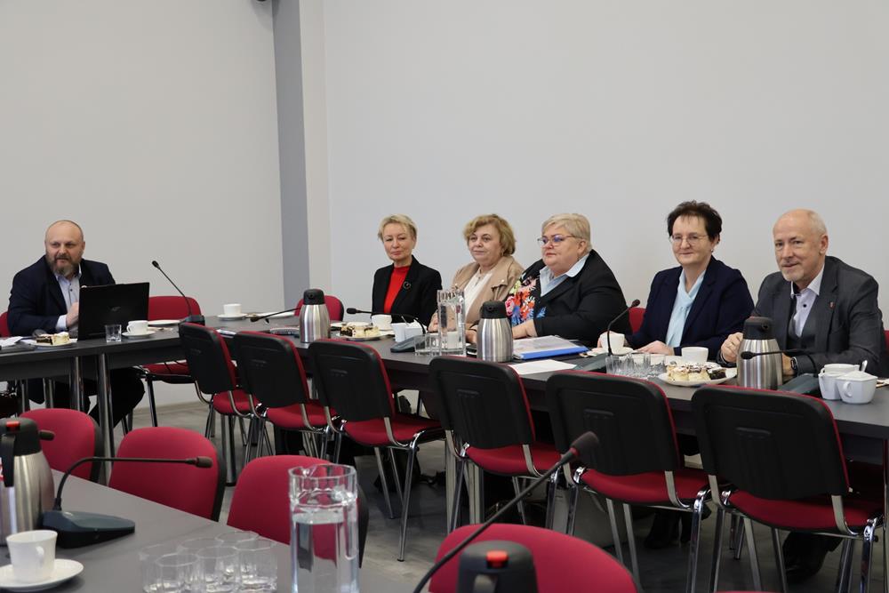 636695511_122201955020329281_4383729960470003270_n