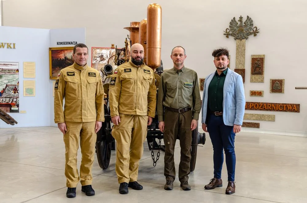 Nowa współpraca Centralnego Muzeum Pożarnictwa z Gołuchowem