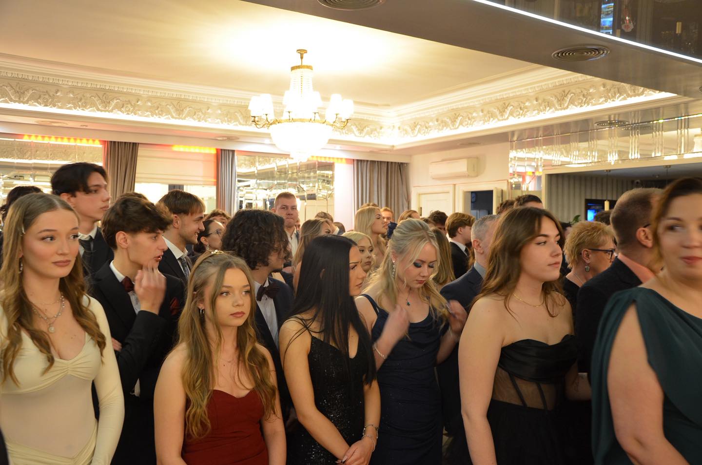 Bal maturalny w Zespole Szkół nr 10 / fot. UM Zabrze