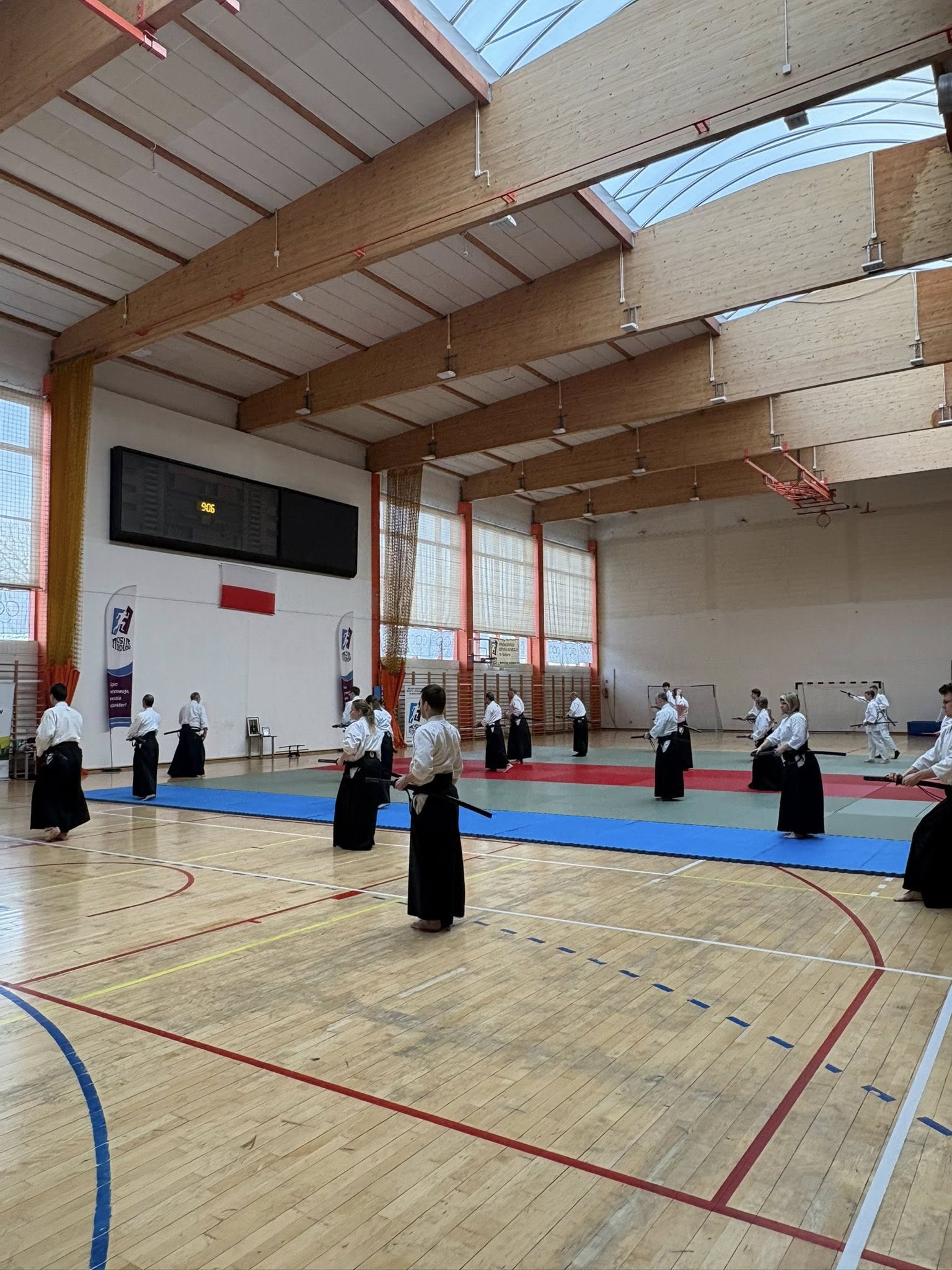 Seminarium z senseiem Jean-Michel Bovio – 30-lecie Mikołowskiego Klubu Aikido / fot. MOSiR Mikołów