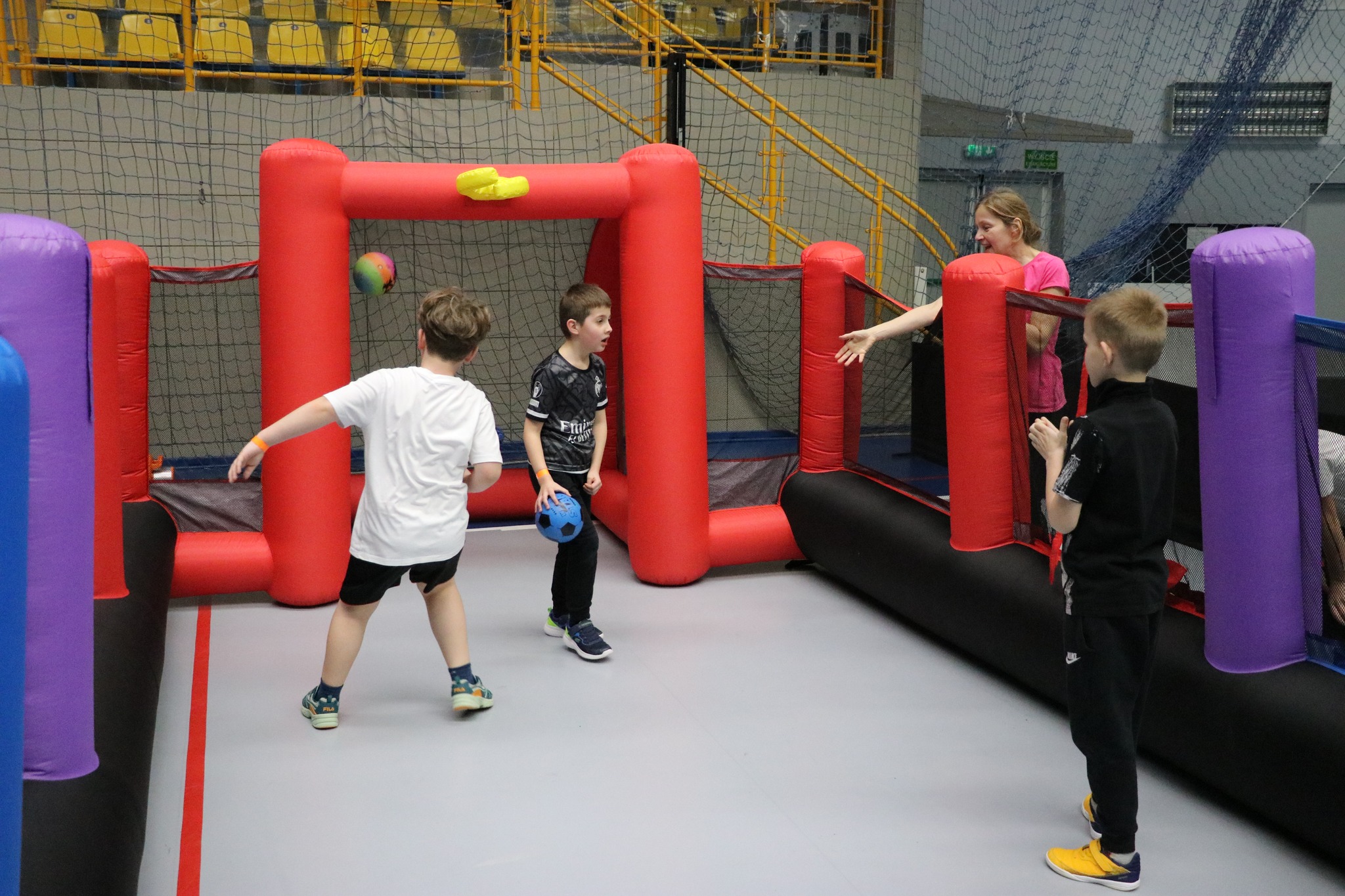 Trening, fitness i atrakcje dla dzieci. Energetyczny poniedziałek w Żorach / fot. MOSiR Żory