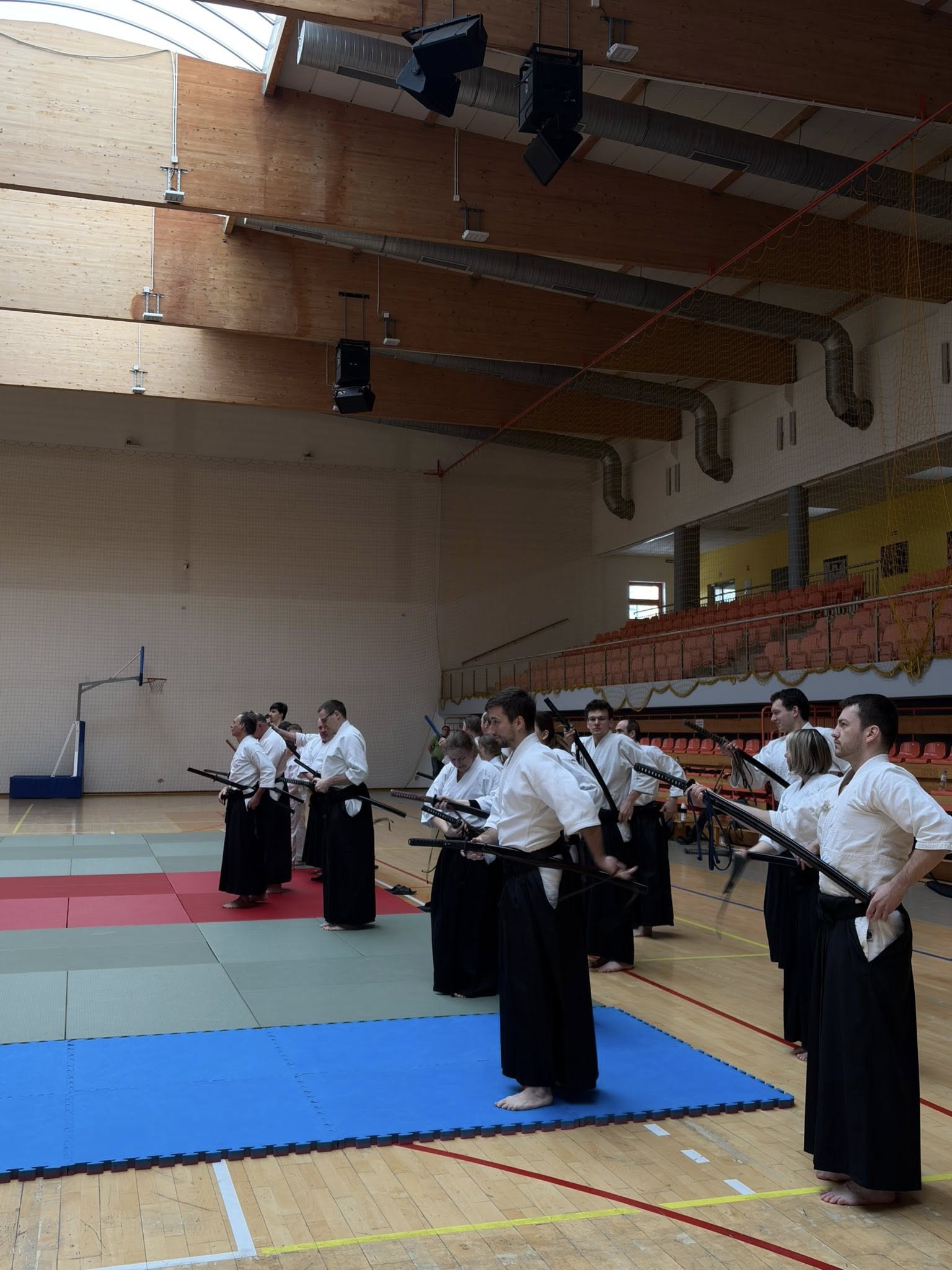 Seminarium z senseiem Jean-Michel Bovio – 30-lecie Mikołowskiego Klubu Aikido / fot. MOSiR Mikołów