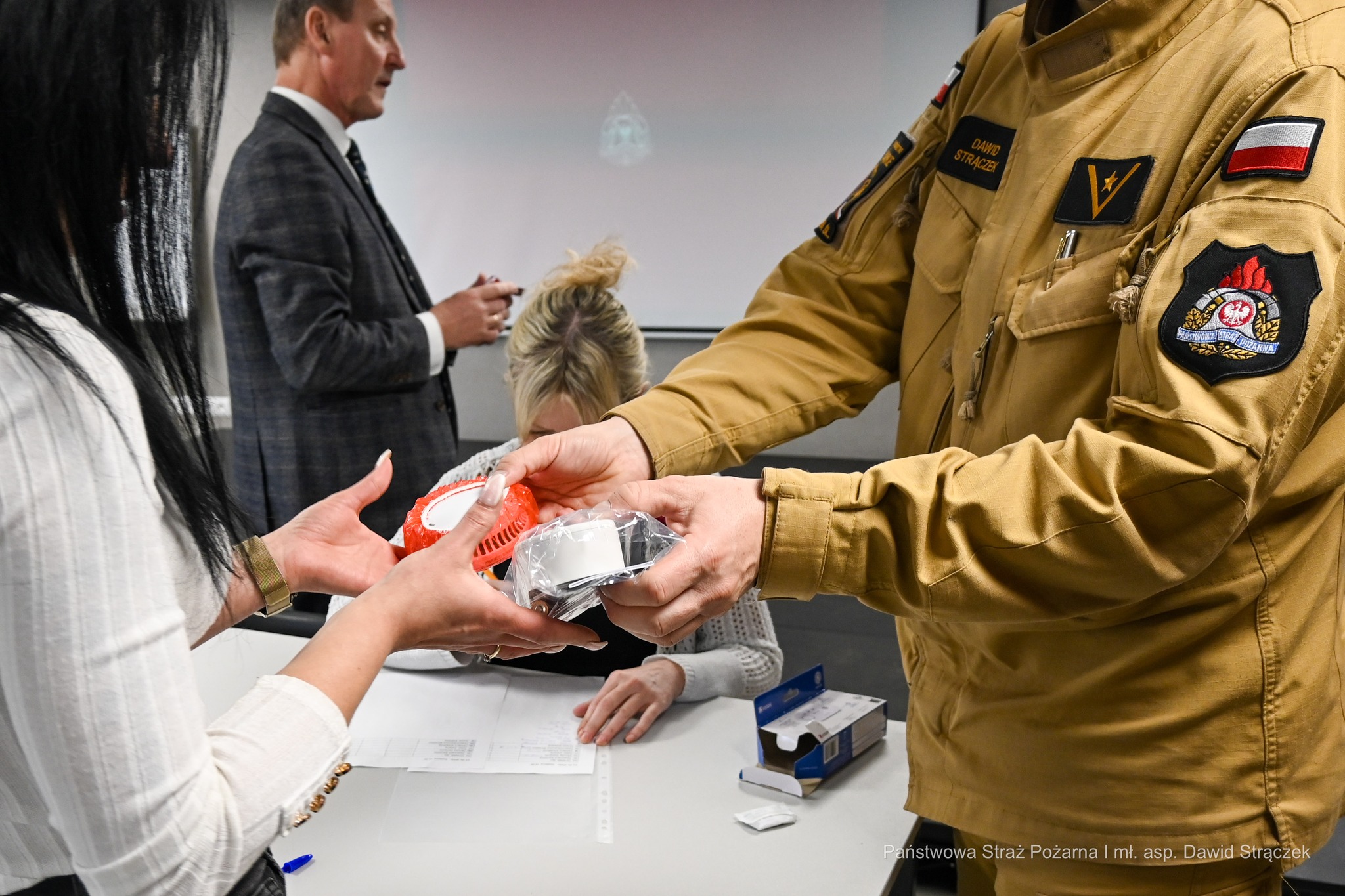 PSP i Centrum Usług Społecznych w akcji na rzecz bezpieczeństwa mieszkańców / fot. mł. asp. Dawid Strączek