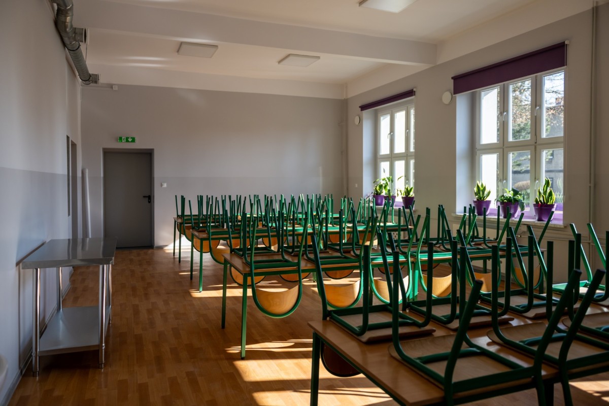 Uczniowie Szkoły Podstawowej nr 43 w Stolarzowicach już po feriach będą korzystać z nowoczesnej jadalni / fot. UM Bytom