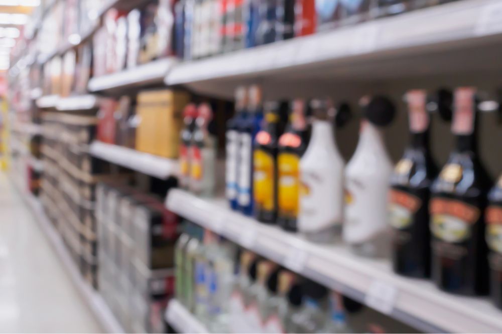 Poranna kradzież alkoholu zakończona zatrzymaniem