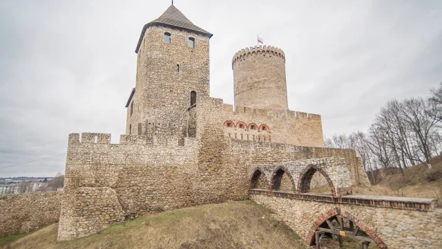 Zamek w Będzinie już po remoncie – wygląda rewelacyjnie [GALERIA ZDJĘĆ]