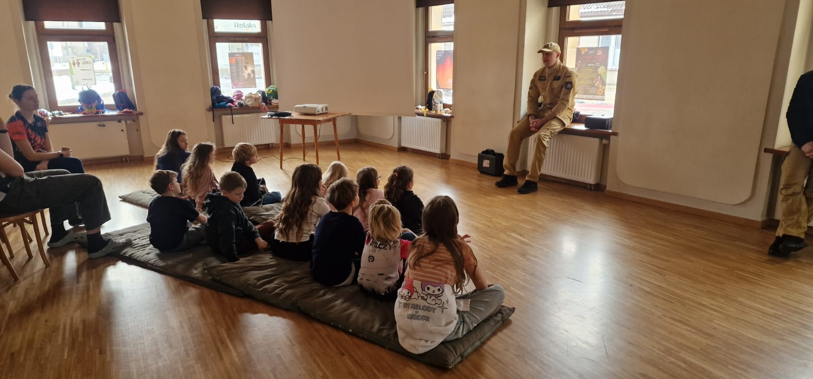 Bezpieczne ferie 2026 w Żorach. Strażacy uczyli dzieci pierwszej pomocy / fot. KM PSP Żory