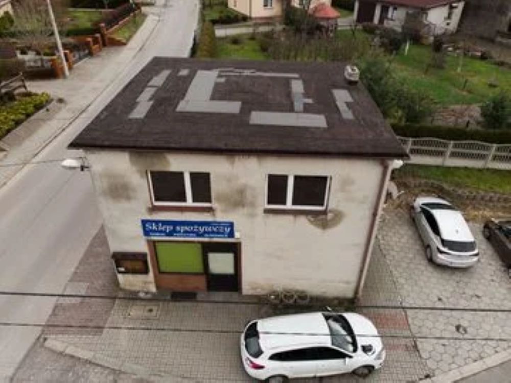 Zmiany przy ul. Wiślanej: zielona przestrzeń zamiast zniszczonego budynku