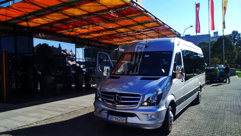 Wynajem busów z kierowcą Chorzów – Sprint Travel