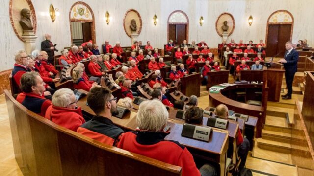 Przewodnicy turystyczni z Chorzowa wyróżnieni w Międzynarodowy Dzień Przewodnika Turystycznego