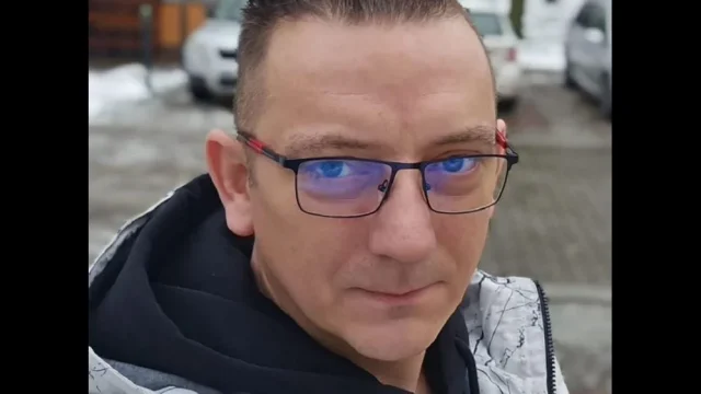 Zaginął Sebastian Klusz. Policja w Piekarach Śląskich poszukuje 46-latka