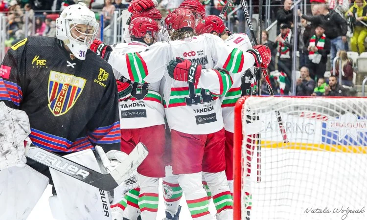 Czekali 16 lat! Wielki sukces sosnowieckich hokeistów