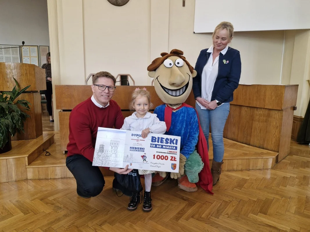 Konkurs "Niebieski wkracza do miasta" - uczniowie i przedszkolaki pokazali ekologiczną moc / fot. UM Świętochłowice