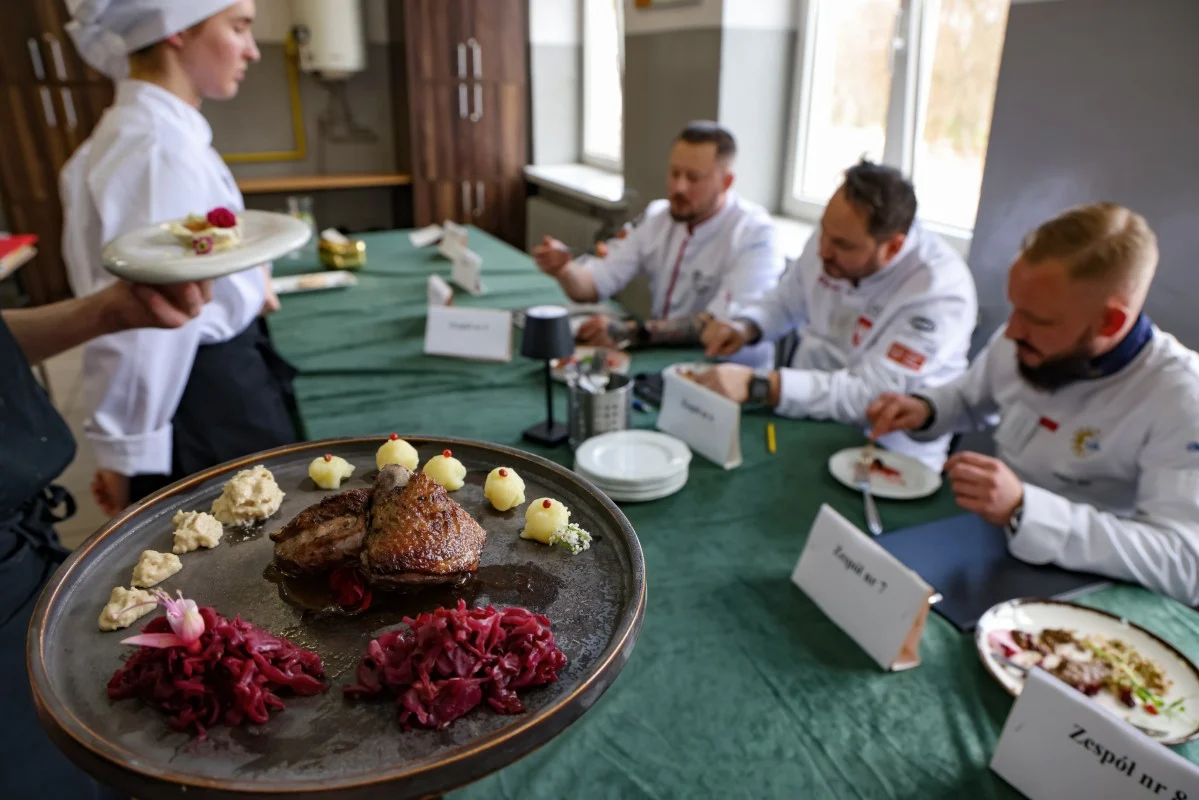 Młodzi kucharze rywalizowali w Sosnowcu. Znamy zwycięzców prestiżowego konkursu / fot. CKZiU