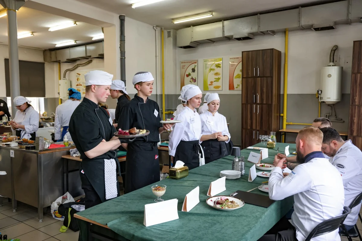 Młodzi kucharze rywalizowali w Sosnowcu. Znamy zwycięzców prestiżowego konkursu / fot. CKZiU
