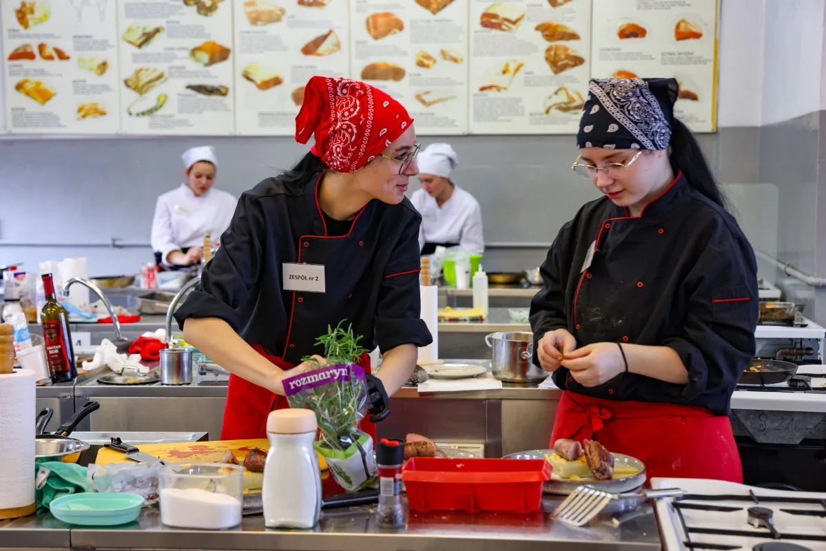 Młodzi kucharze rywalizowali w Sosnowcu. Znamy zwycięzców prestiżowego konkursu / fot. CKZiU