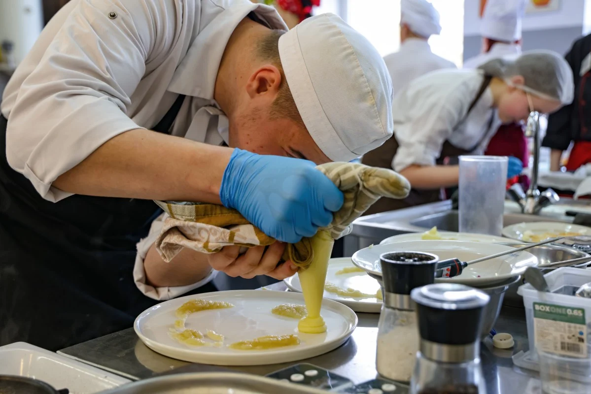 Młodzi kucharze rywalizowali w Sosnowcu. Znamy zwycięzców prestiżowego konkursu / fot. CKZiU