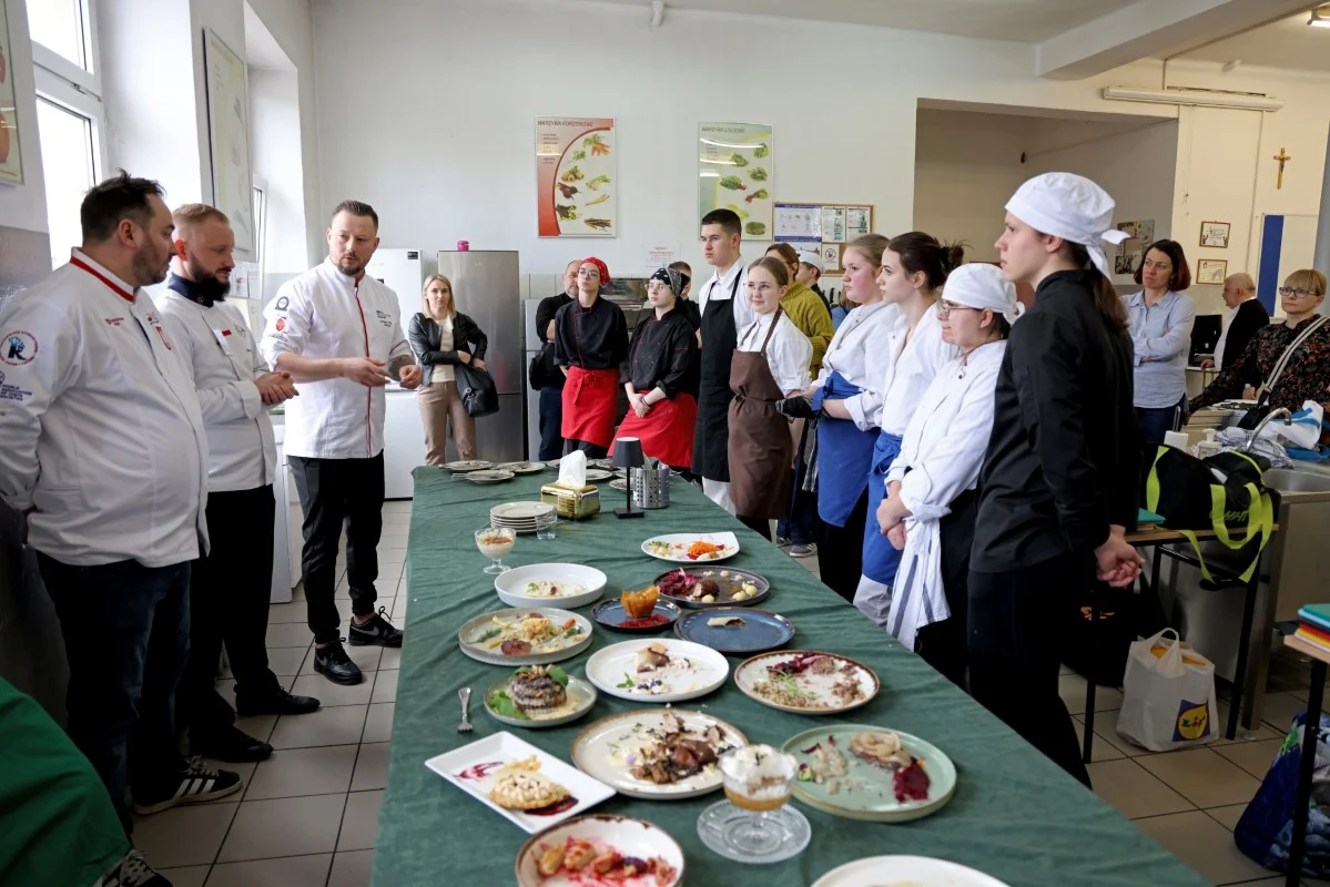 Młodzi kucharze rywalizowali w Sosnowcu. Znamy zwycięzców prestiżowego konkursu / fot. CKZiU