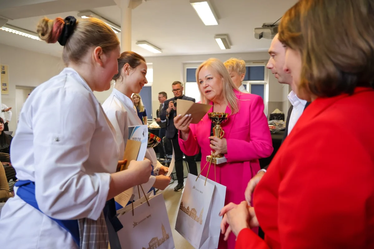 Młodzi kucharze rywalizowali w Sosnowcu. Znamy zwycięzców prestiżowego konkursu / fot. CKZiU