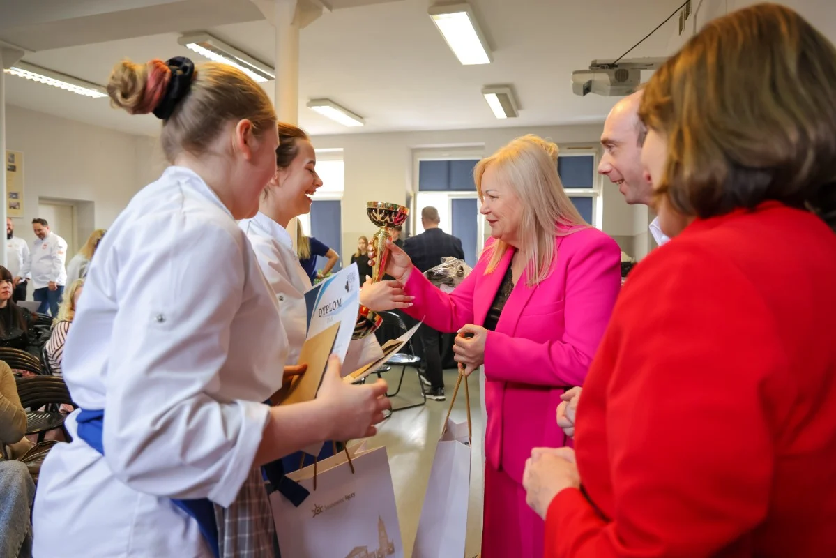 Młodzi kucharze rywalizowali w Sosnowcu. Znamy zwycięzców prestiżowego konkursu / fot. CKZiU