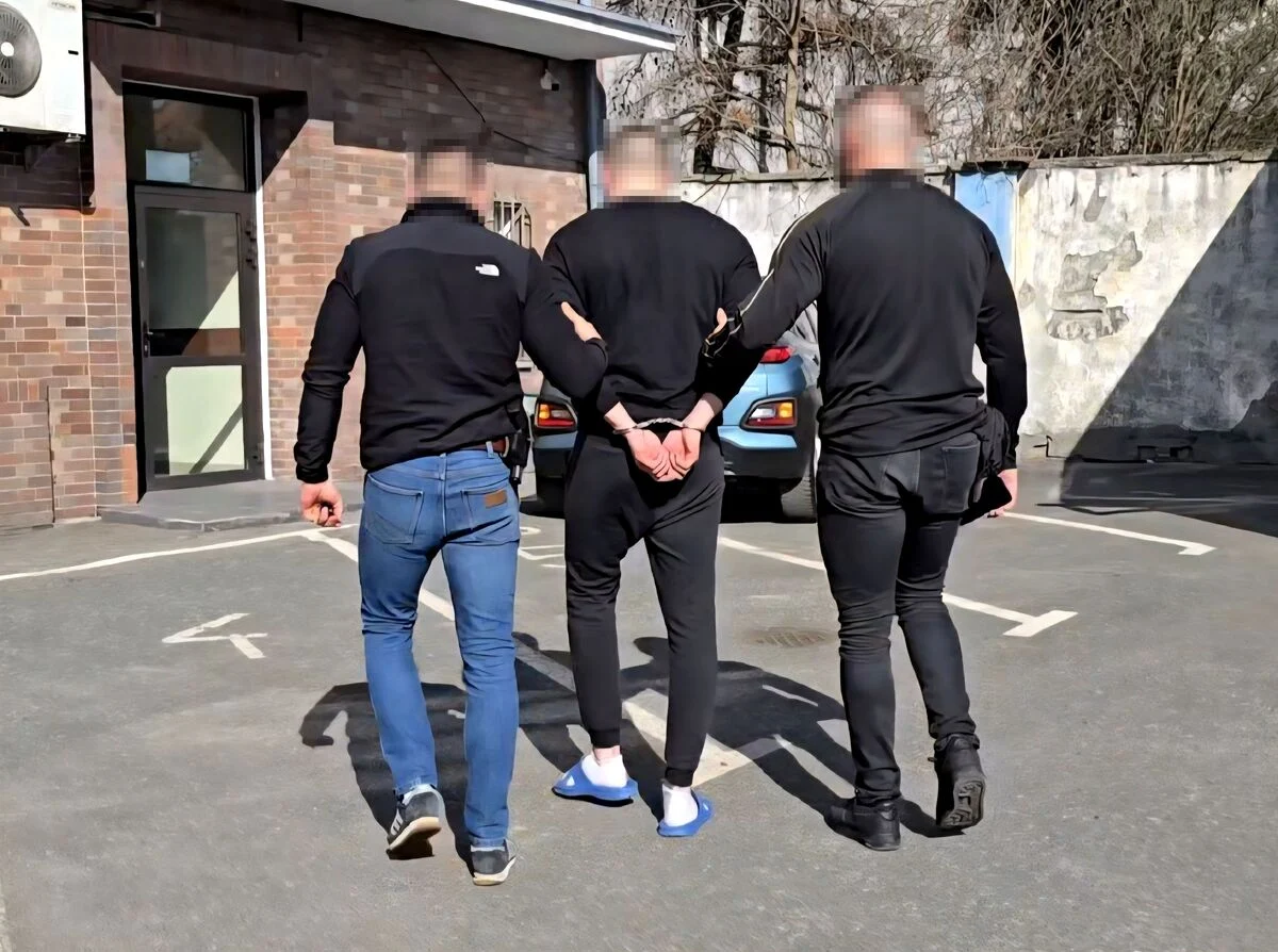 Niebezpieczne przedmioty na meczu w Bytomiu. 29-latek zatrzymany przez policję