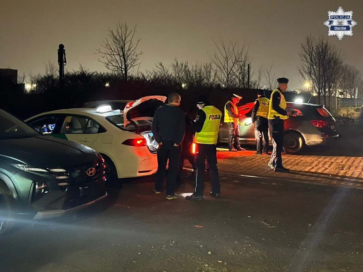 Policyjna akcja w Chorzowie. Kontrole przewozów "na aplikację"