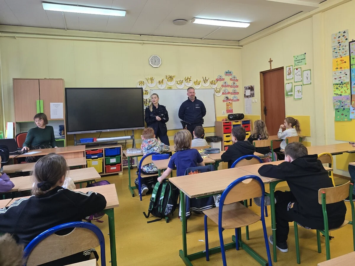 O hejcie i mowie nienawiści w Mikołowie. Spotkanie z uczniami SP nr 5