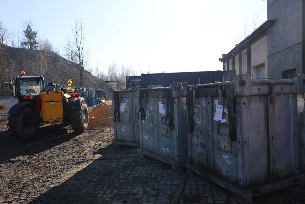 300 ton niebezpiecznych odpadów znika z Konarskiego