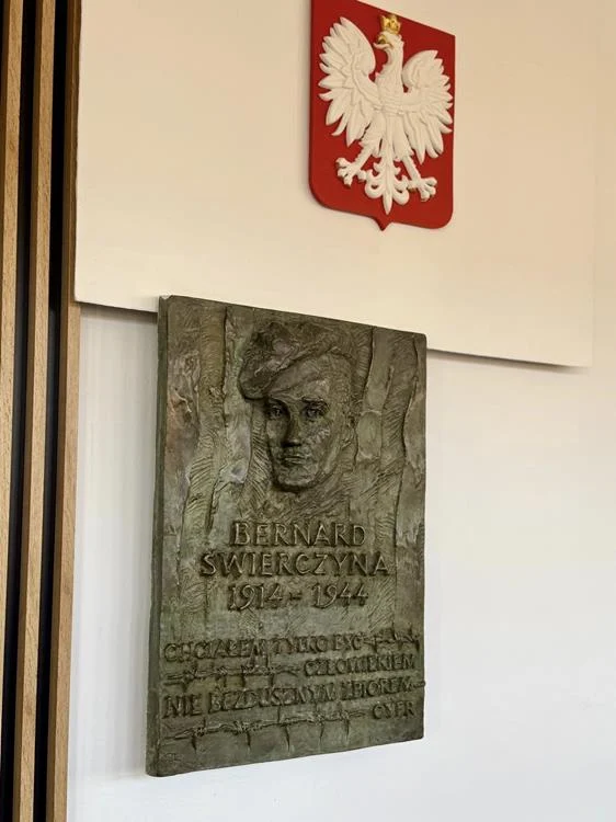 648376491_1561245906001119_3117785827659307715_n