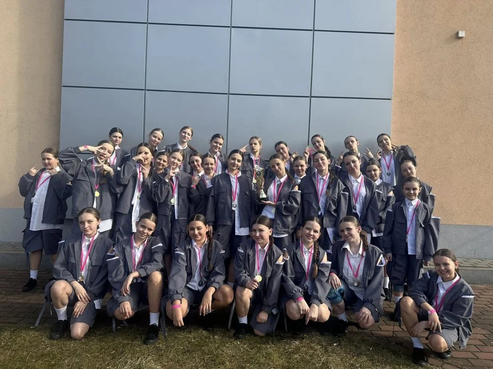 648734279_1359674776199287_8055537077229647524_n