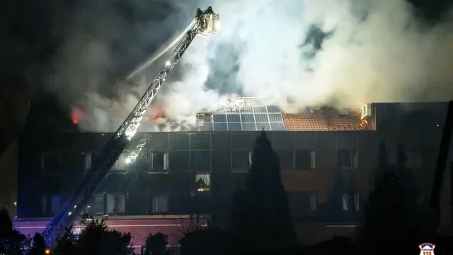 Nocny pożar w hotelu w Tychach. Goście w środku nocy musieli opuścić obiekt