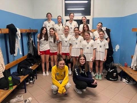 Łaziska Górne: emocjonujący mecz szczypiornistek i powrót Memoriału Olszówki