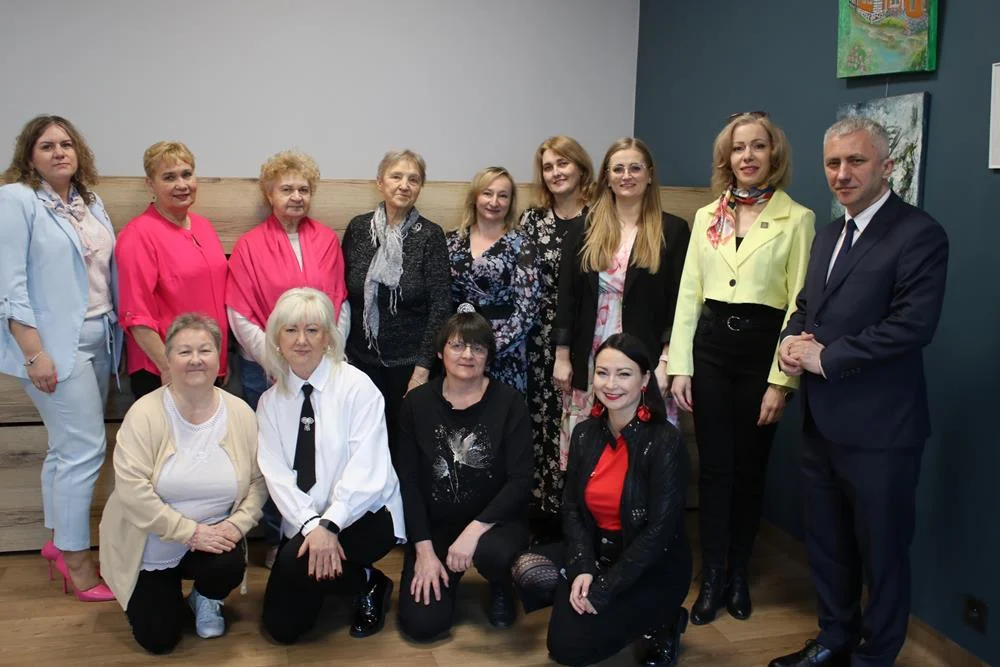 Trzeci Piekarski Dzień Kobiet. Inspirujące spotkanie młodzieży w MDK