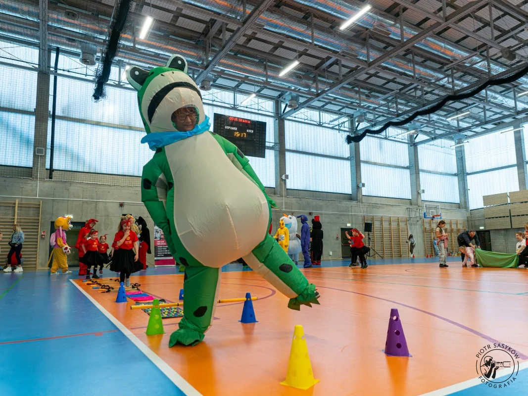 Hala na Skałce pełna energii. Za nami charytatywny dzień fitness w Świętochłowicach / fot. Piotr Sasyków Fotografia