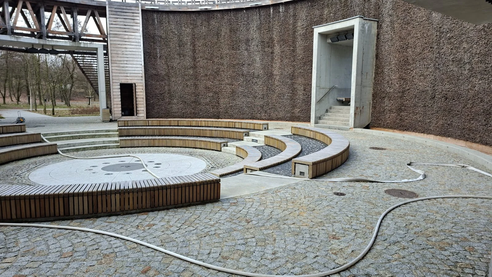 Prace serwisowe w Żorskiej Tężni Solankowej – trwają przygotowania do nadchodzącego sezonu