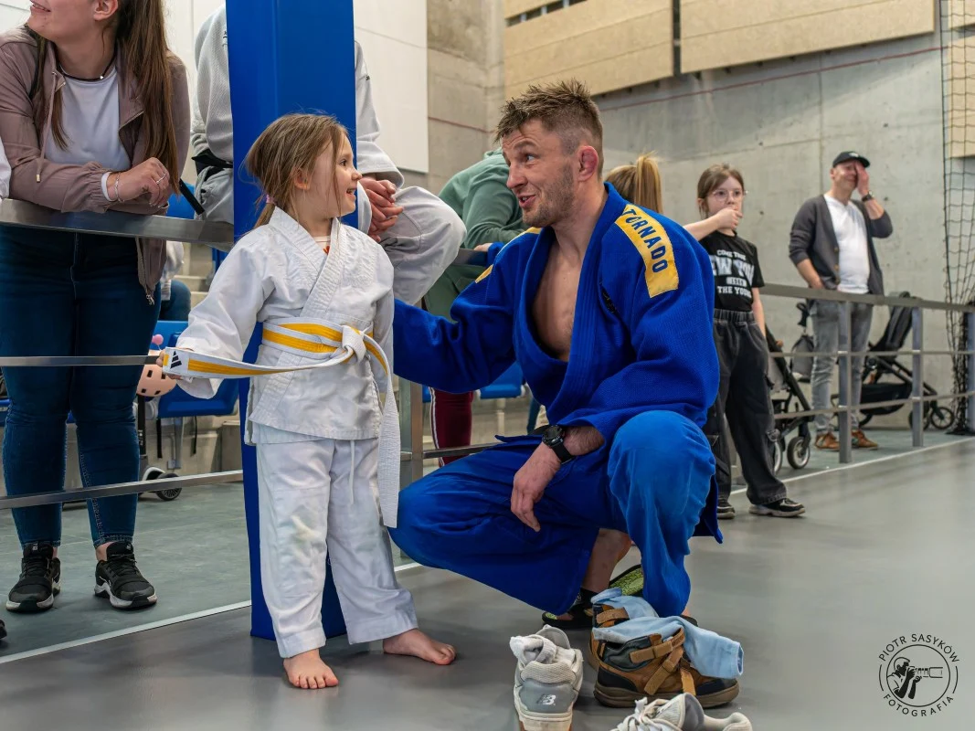Hala na Skałce pełna energii. Za nami charytatywny dzień fitness w Świętochłowicach / fot. Piotr Sasyków Fotografia